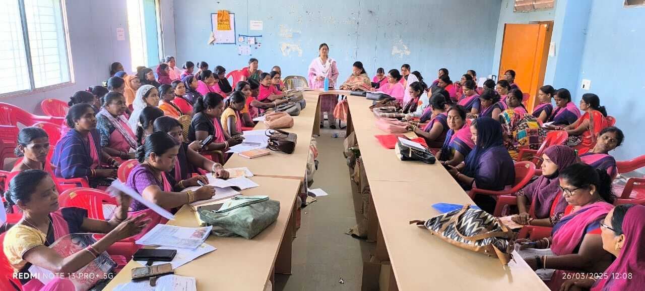 आंगनबाड़ी केंद्रों में बढ़ाये बच्चों की उपस्थिति : एलएस