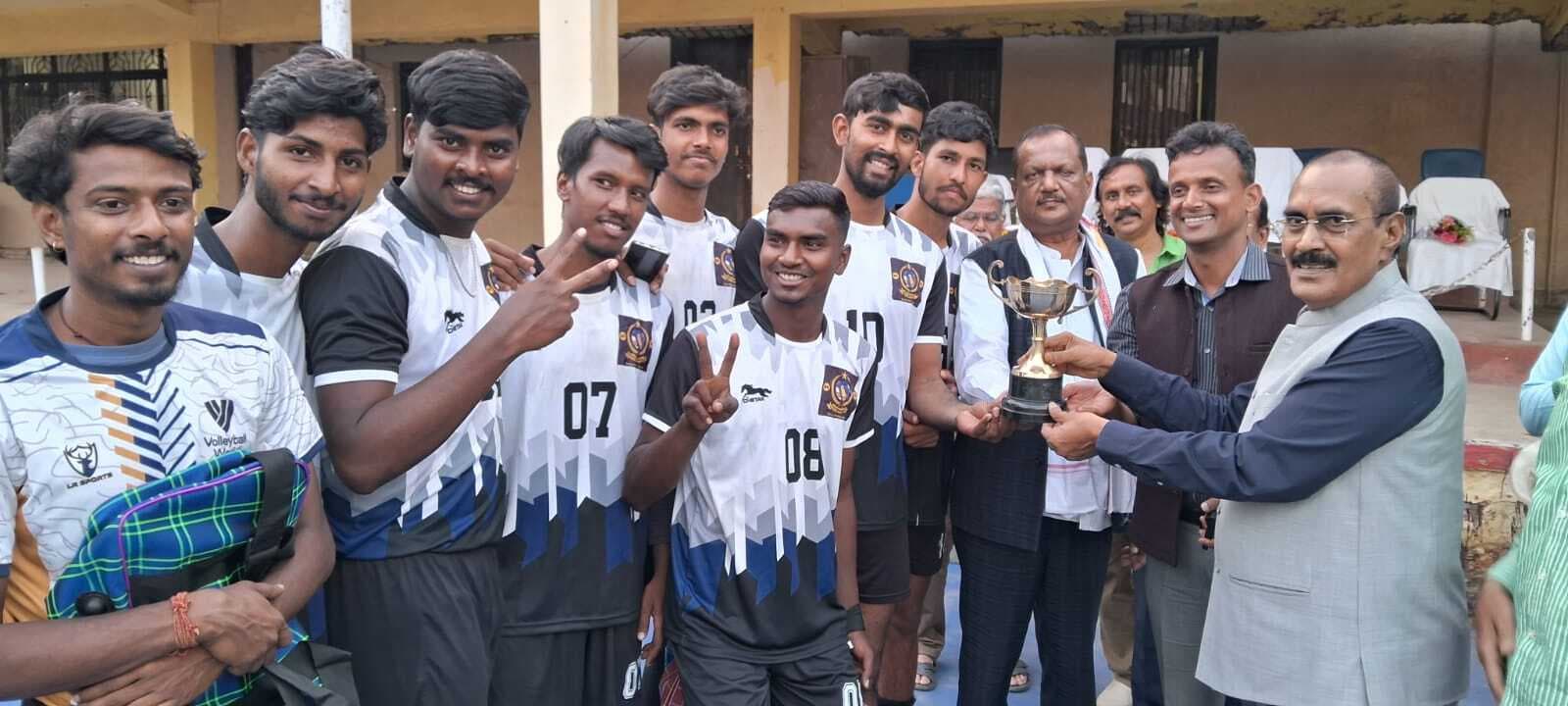 Sports : ऑक्सीजन पार्क वॉलीबॉल क्लब ‘ए’ ने जीता खिताब