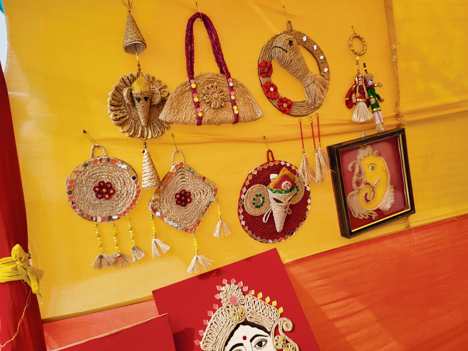 hajipur news. केले के थंब से समृद्धि की राह पर जिले के किसान और उद्यमी