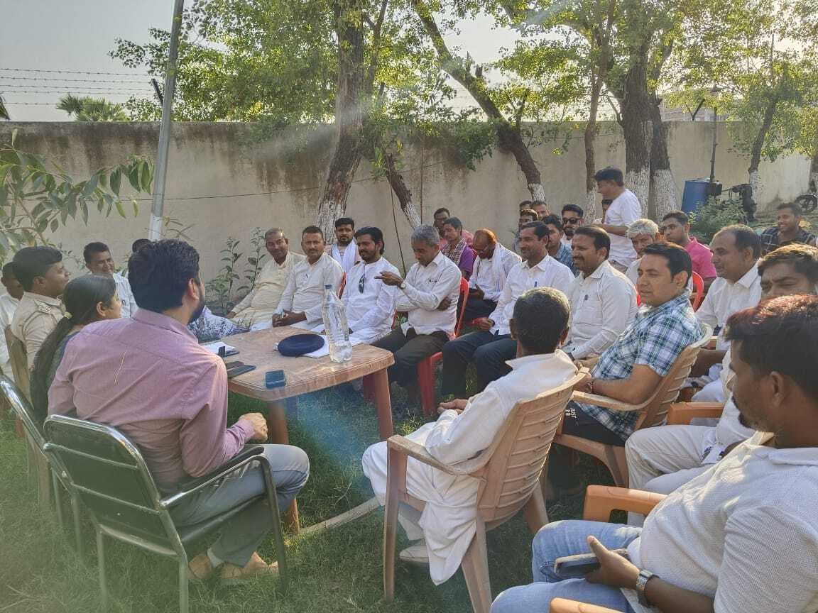 जुलूस पहले से तय रूट के अनुसार ही निकलेगा