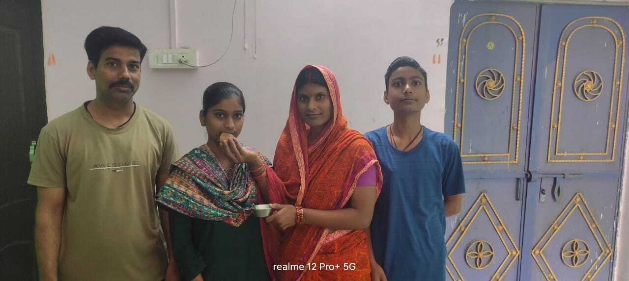 वेल्डिंग मिस्त्री की बेटी ने इंटर परीक्षा में हासिल किया जिले में दूसरा स्थान