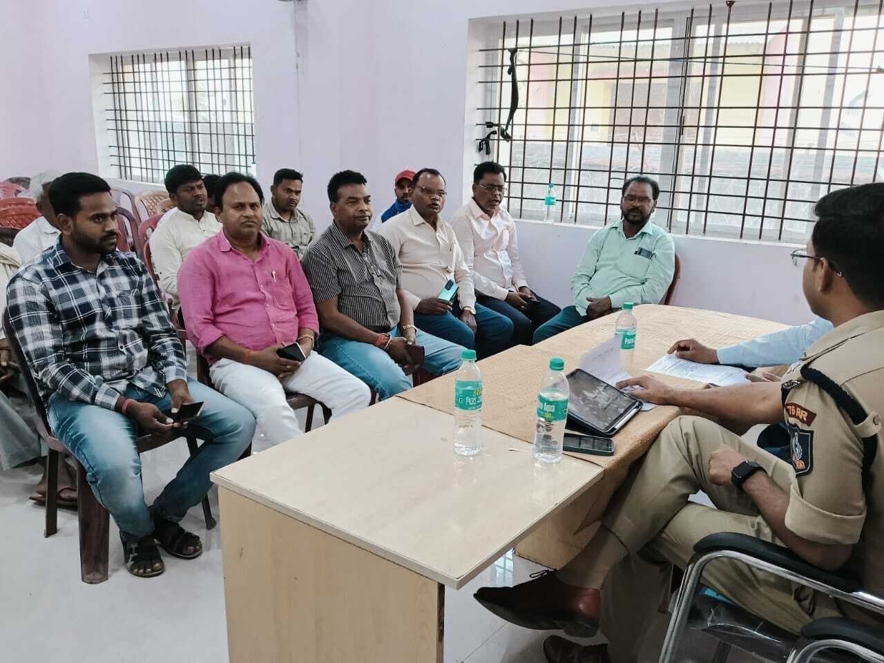 अतिसंवेदनशील गांवों में पुलिस की रहेगी विशेष नजर : प्रशिक्षु आइपीएस