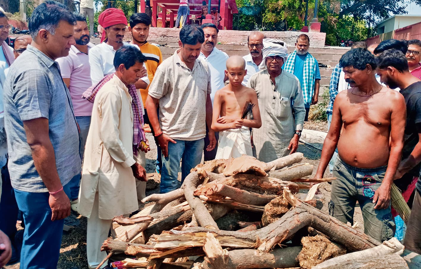 बेटे के सामने ही पिता और बहन को सिरफिरे ने गोली मार ले ली जान, खुद को भी किया शूटआउट