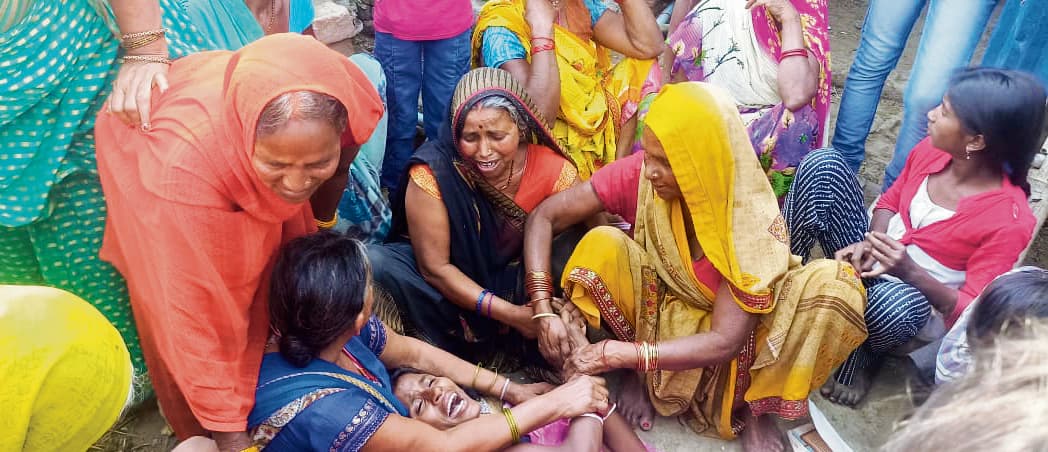 बाइक से दवा लेने बाजार जा रहे युवक को अज्ञात वाहन ने मारी टक्कर, गयी जान