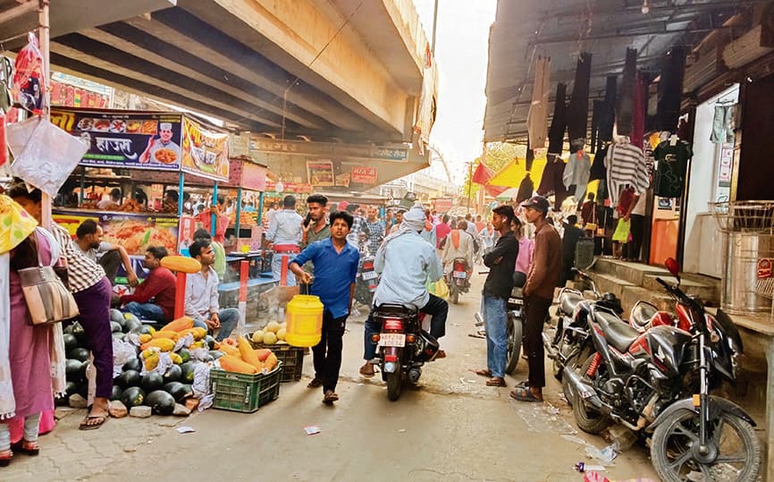Gopalganj News : जाम का झाम : यात्रियों की ट्रेन छूटती है, तो शिक्षक समय से नहीं पहुंच पाते स्कूल