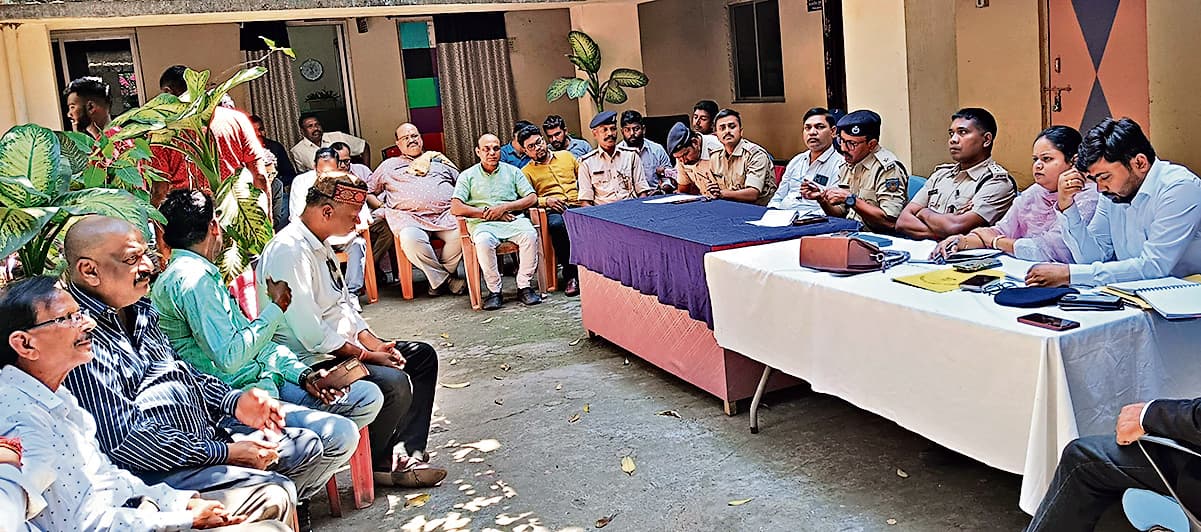 seraikela kharsawan news: रामनवमी जुलूस की ड्रोन कैमरा से होगी निगरानी