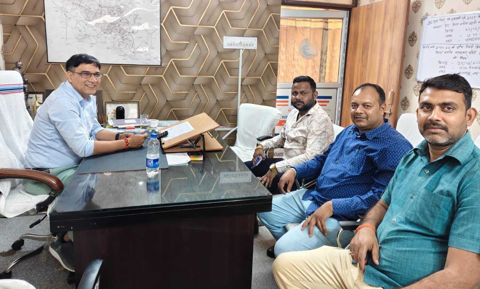 Giridih News: 1.32 करोड़ में हुई गिरिडीह बस स्टैंड टोल वसूली की बंदोबस्ती