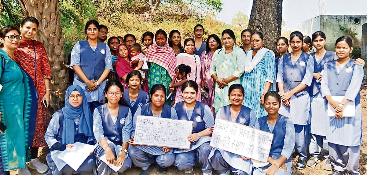 Jamshedpur News : नुक्कड़ नाटक कर स्वस्थ आहार के प्रति किया जागरूक