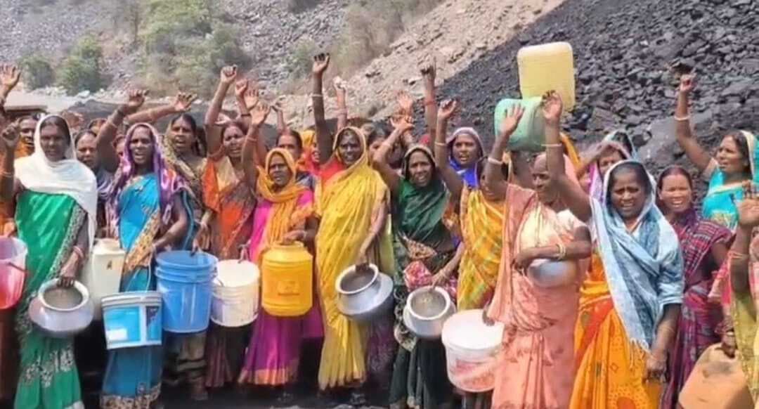 Dhanbad News: पानी-बिजली की समस्या को ले बीसीसीएल की ट्रांसपोर्टिंग रोकी