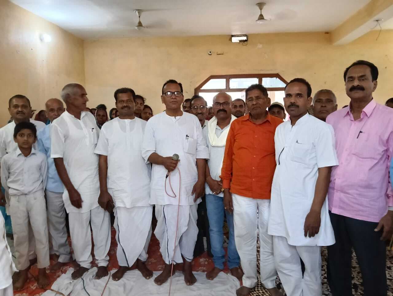 ठाकुर अनुकूल चंद्र एक आध्यात्मिक शक्ति पुंज : ऋत्विक