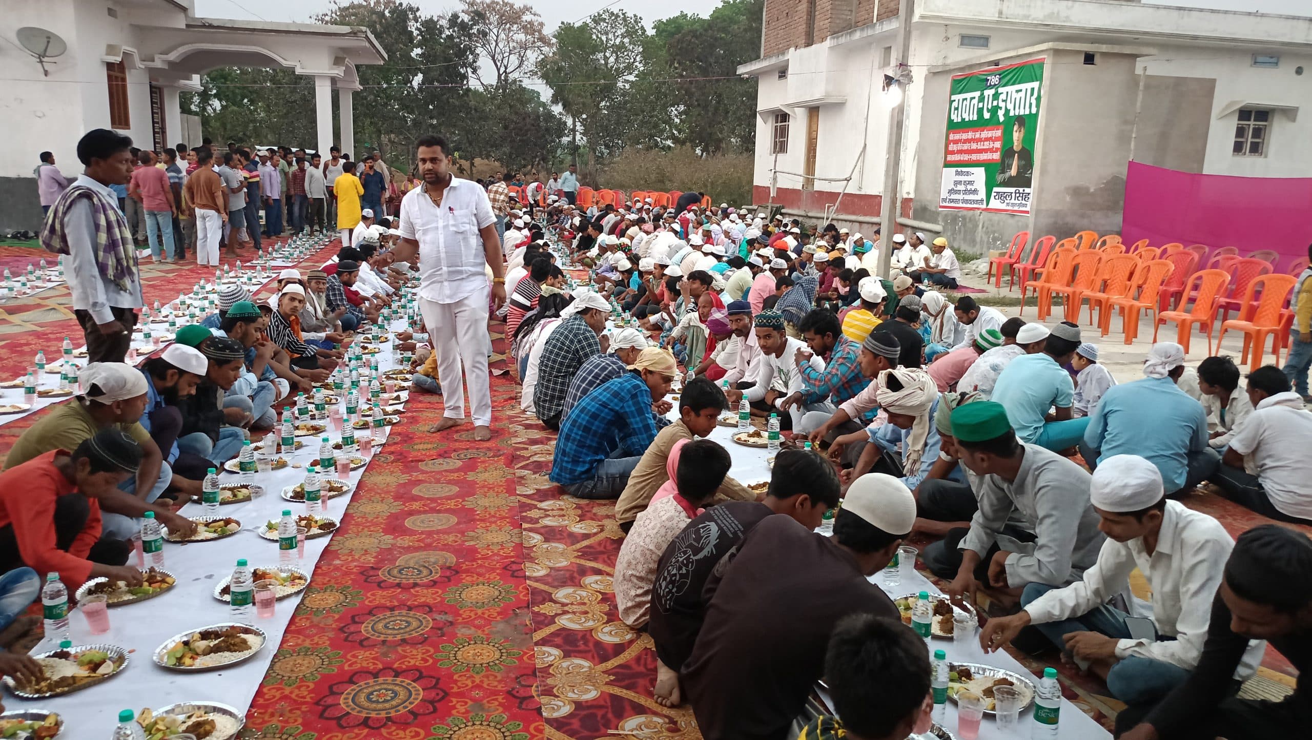 Motihri news: सामाजिक एकता व सद्भाव के लिए दावत-ए-इफ्तार जरूरी