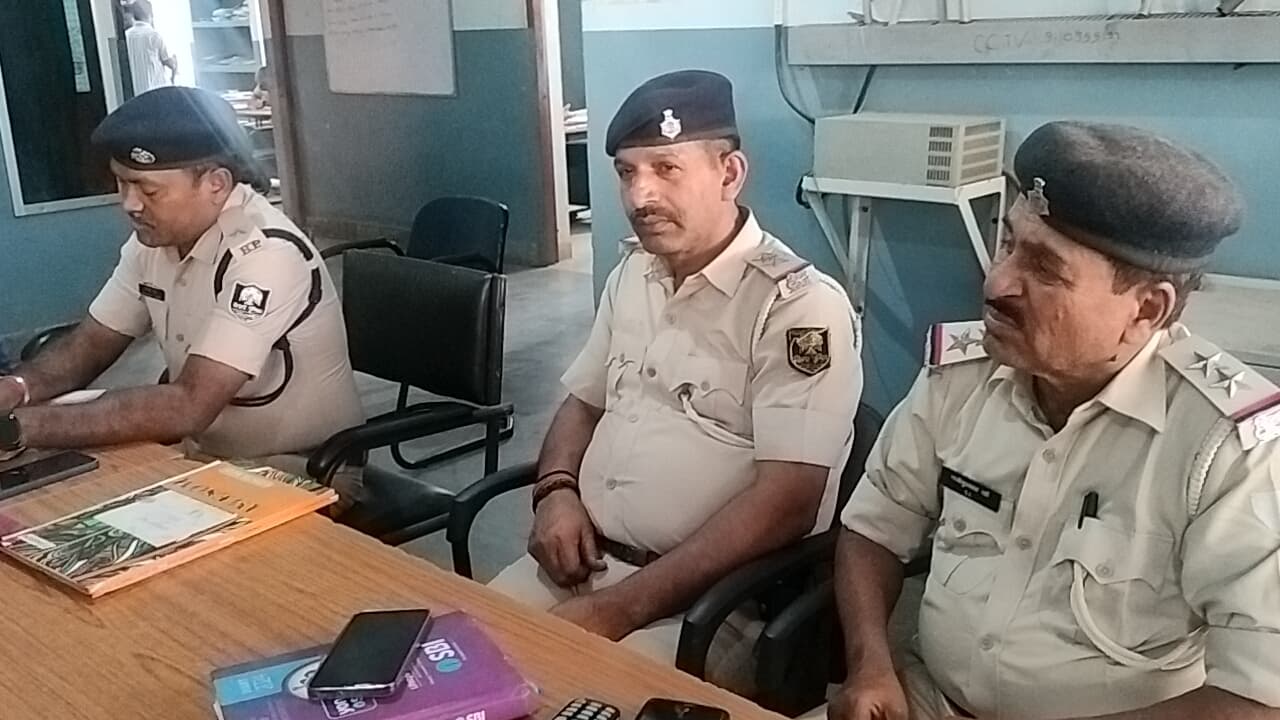 ईद, रामनवमी एवं चैत्र नवरात्रा को लेकर सूर्यगढ़ा थाना में हुई शांति समिति की बैठक