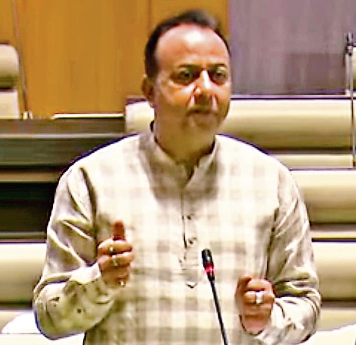 Political News : नवीन जायसवाल ने वापस नहीं लिया गैर सरकारी संकल्प, वोटिंग से हुआ खारिज