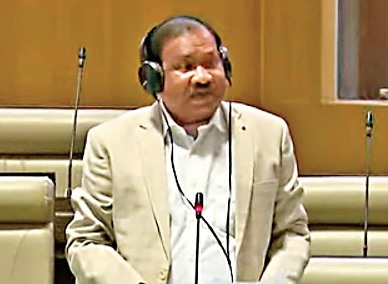 Political News : सरकारी स्कूलों में जनजातीय व क्षेत्रीय भाषाओं की होगी पढ़ाई : रामदास