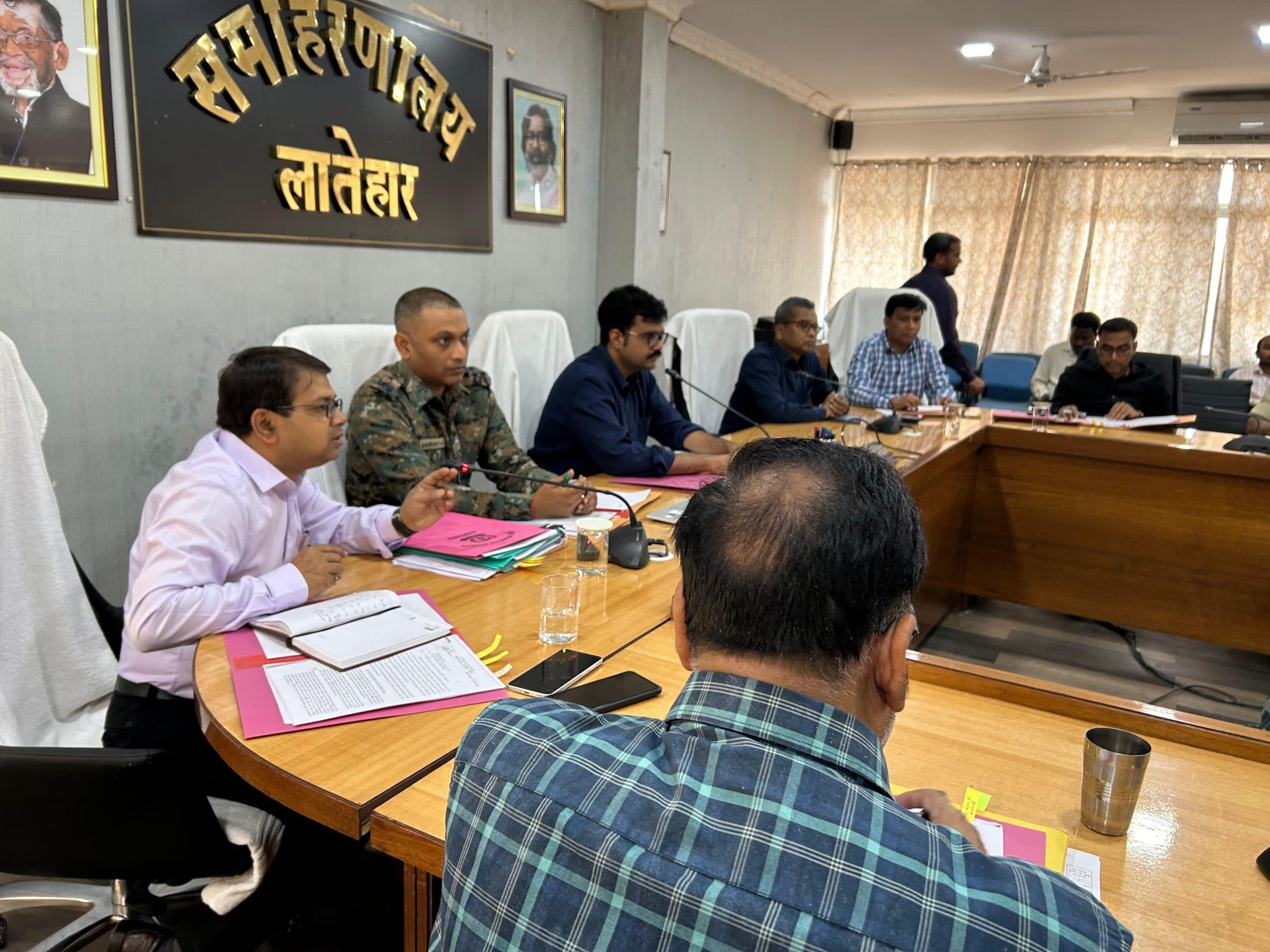 अफवाह फैलाया, तो होगी कार्रवाई: डीसी-एसपी