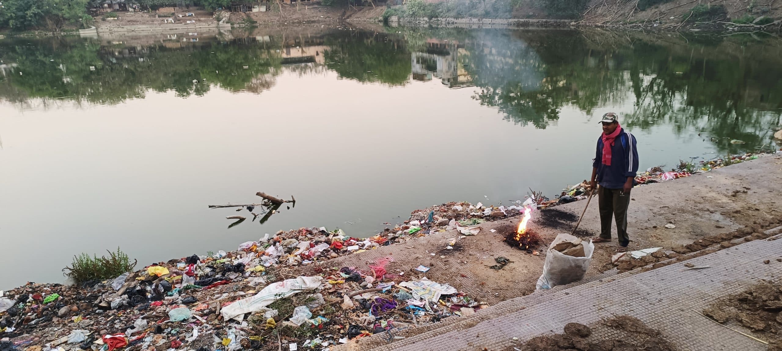 Gaya News : बिसार तालाब की स्थिति खराब, सौंदर्यीकरण के नाम पर कुछ भी नहीं हुआ