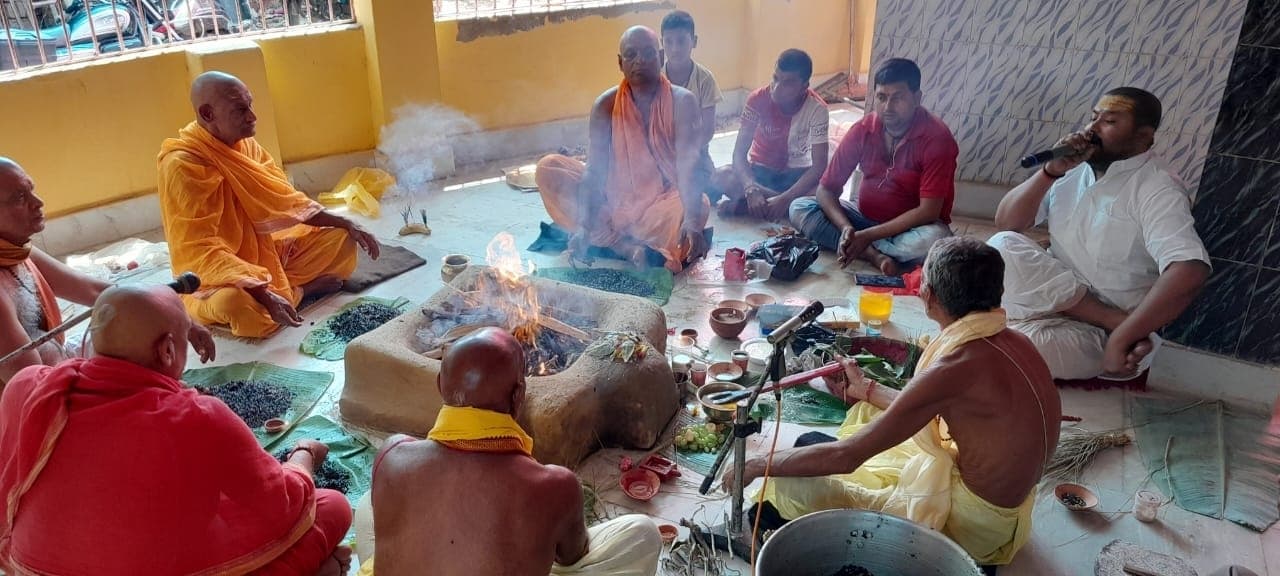 Madhubani News : नवाह संकीर्तन महायज्ञ का हुआ समापन