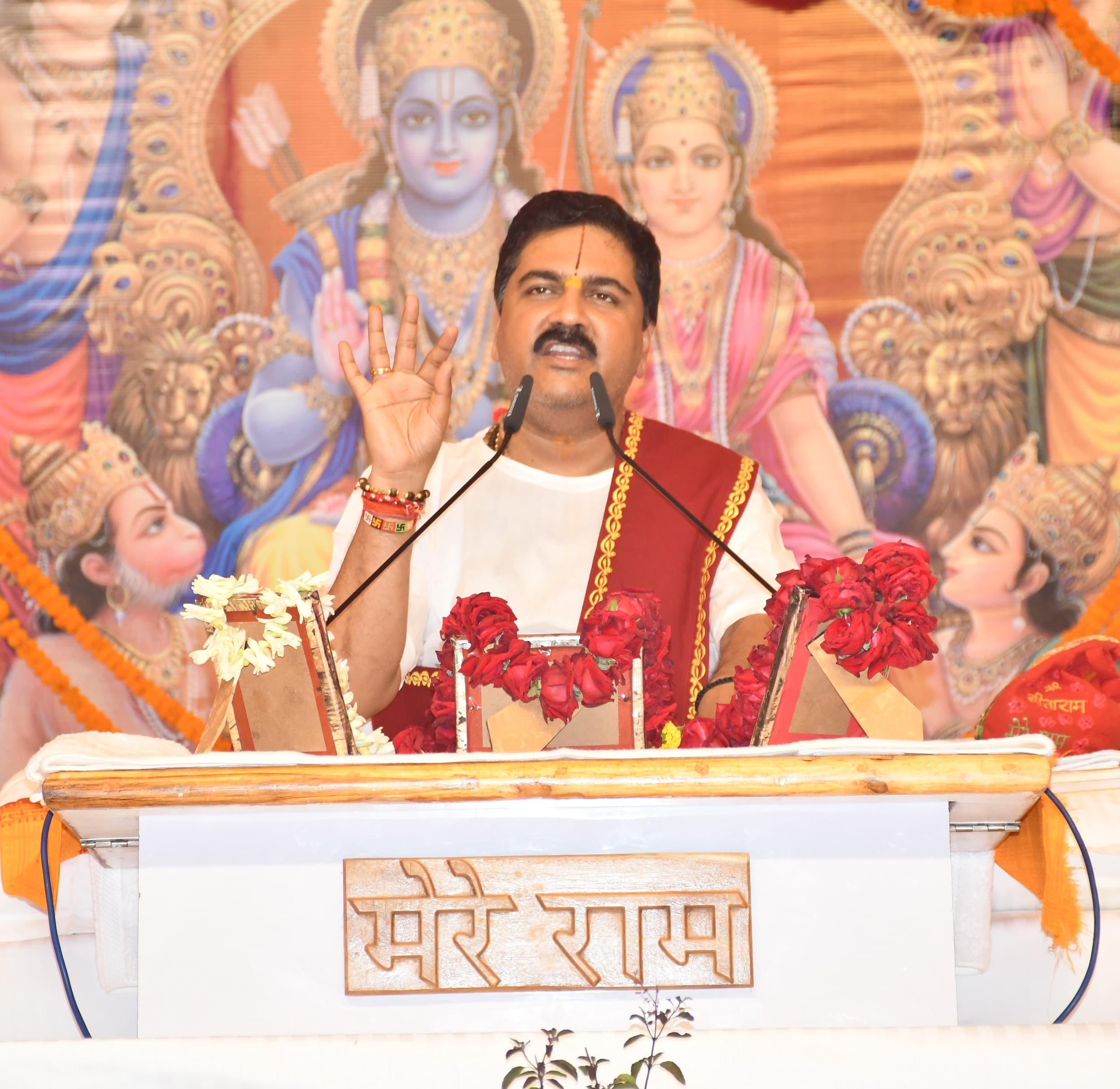 Bokaro News : रामकथा सुनने से मिट जाती है सौ जन्मों की व्यथा : राजन जी महाराज