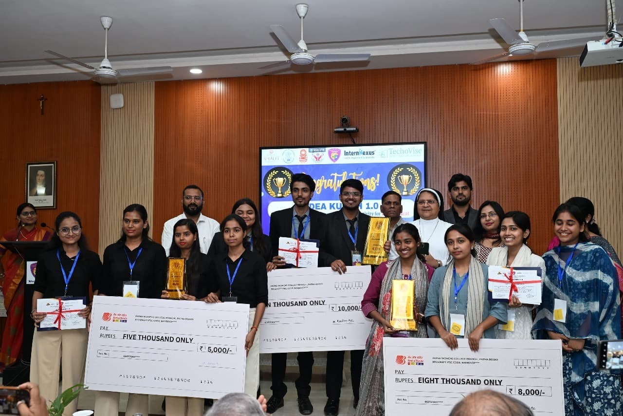 आइडिया कुंभ 1.0 में आयोजित पिच डेक प्रतियोगिता में एएन कॉलेज प्रथम
