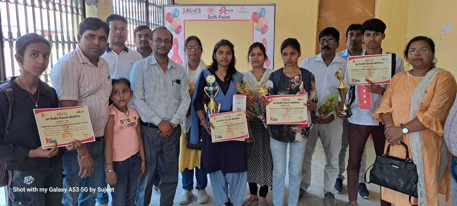 पेंटिंग में स्वराज प्लस टू उवि बीएमपी सेवन की मेघा अव्वल