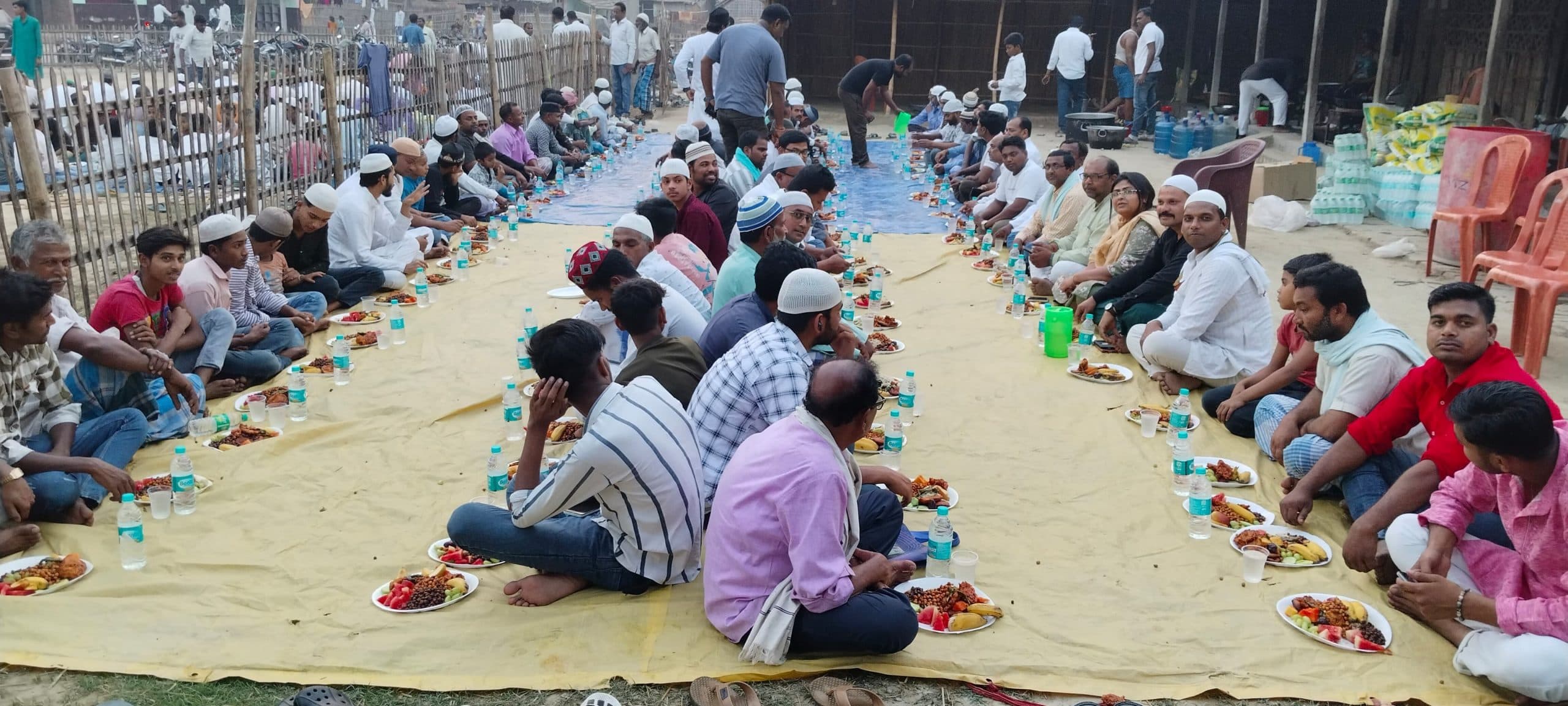 मुख्य पार्षद की ओर से इफ्तार का किया गया आयोजन