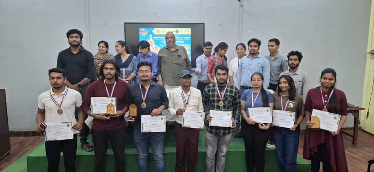 कार्यशाला के दूसरे दिन विशेष आकर्षण के रूप में ड्रोन शो व क्राइम हार्डवेयर शो रहा