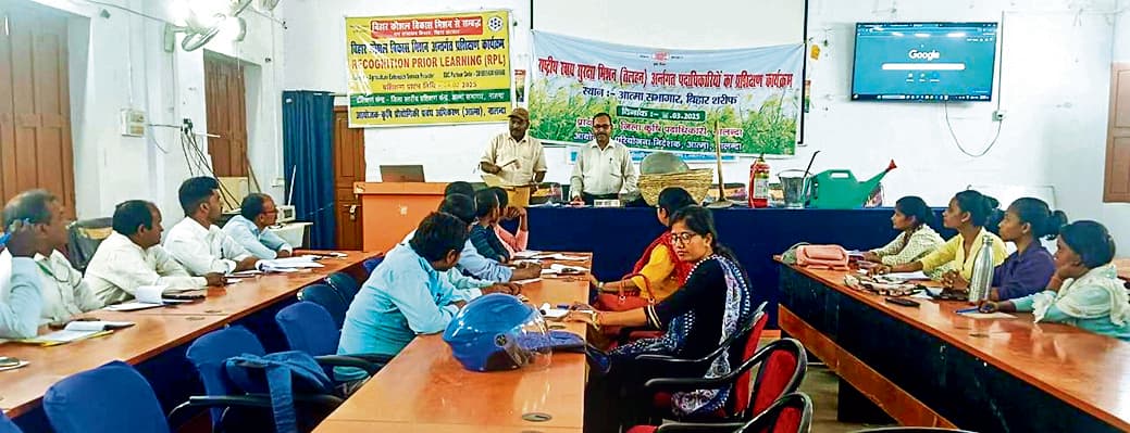 बर्मी कंपोस्ट का उत्पादन कर आत्मनिर्भर बनें किसान, नि:शुल्क प्रशिक्षण के साथ अनुदान