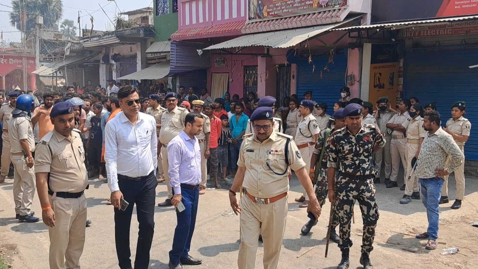 Samastipur News:मंदिर में देवता की मूर्ति को किया खंडित, ग्रामीणों का भड़का आक्रोश