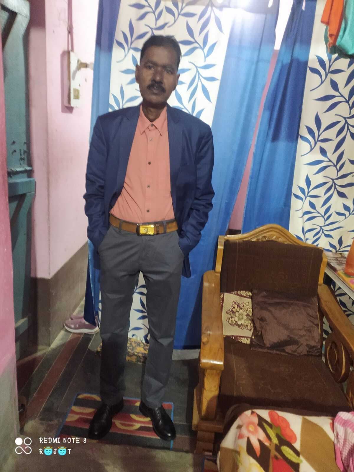 बंदरों के खदेड़ा तो छत से कूदा अधेड़, इलाज के दौरान मौत