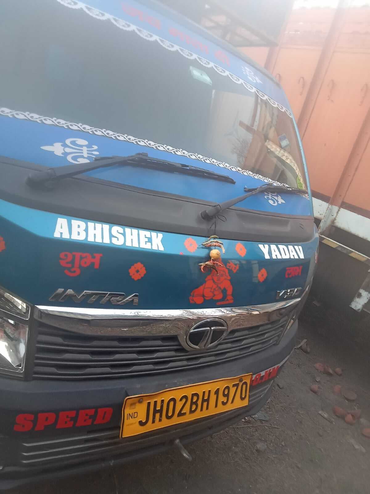 Dhanbad News : अवैध लोहा लदा ऑटो जब्त, जांच में जुटी पुलिस