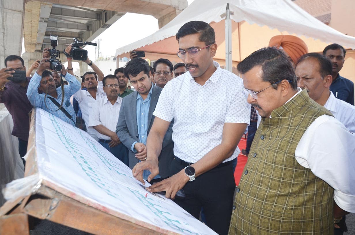 Patna News : अशोक राजपथ पर डबल डेकर फ्लाइओवर इसी माह हो जायेगा तैयार, अप्रैल से दौड़ेंगी गाड़ियां