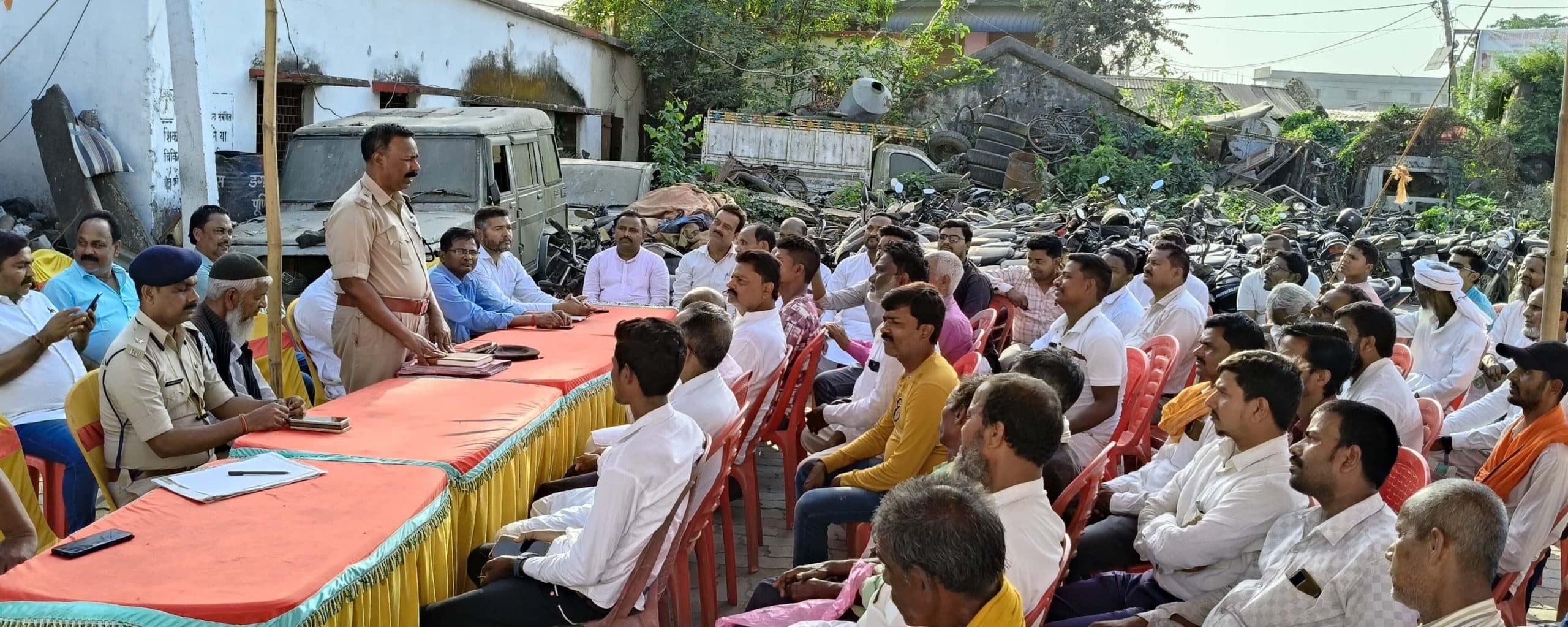 सौहार्दपूर्ण माहौल में त्योहार मनाने की अपील