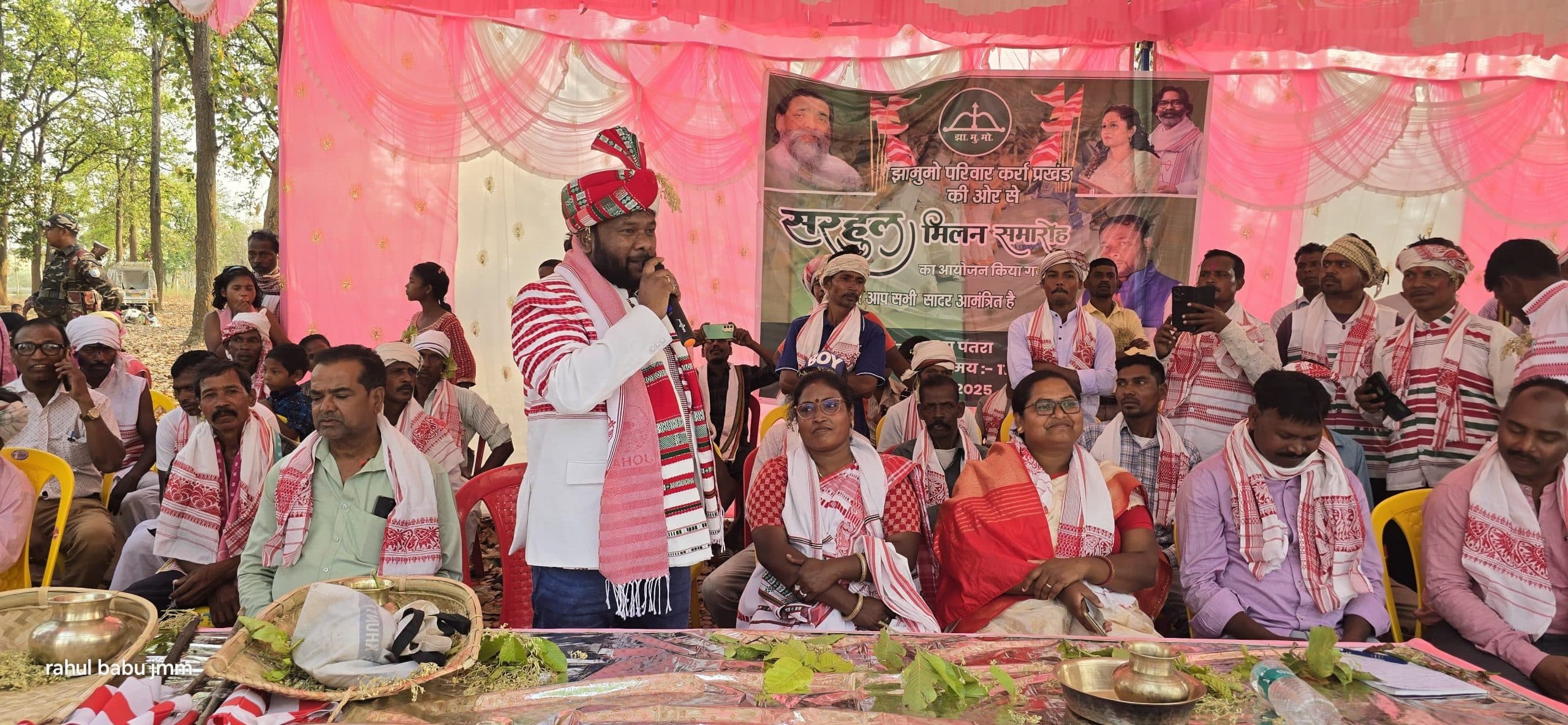 प्रकृति को सुरक्षित रखने का संदेश देता है सरहुल