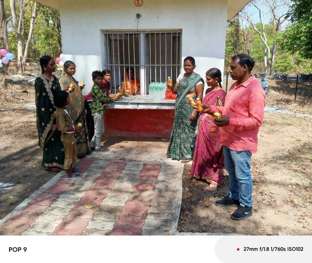 केंद्रीय सहायता मद से बनी दुकानों का हुआ शुभारंभ