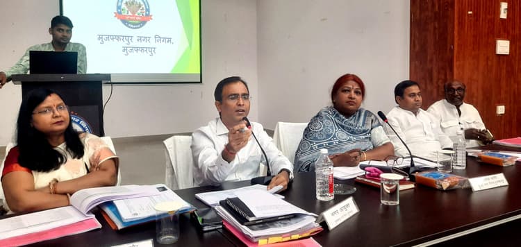 बिजली कंपनी पर लगाया सरचार्ज, फरदो नहर को ढकने का प्रस्ताव पारित