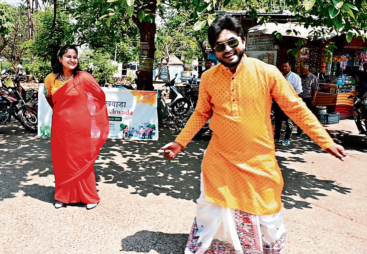 Rourkela News: नुक्कड़ नाटक में बताया स्वच्छता, स्वास्थ्य व सफाई का महत्व