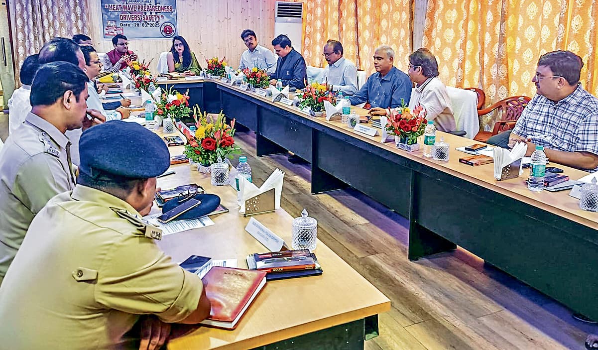 Jharsuguda News: गैर-वातानुकूलित भारी वाहनों की आवाजाही पर सुबह 10 से शाम चार बजे तक रहेगा प्रतिबंध