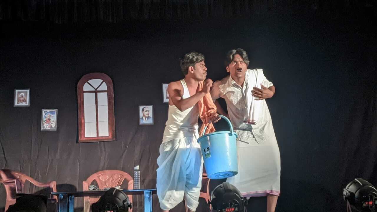 ranchi news : रांची के आड्रे हाउस में छोटानागपुर राष्ट्रीय नाट्य महोत्सव, नाटक के जरिये असरदार तरीके से दिया संदेश, सभी मानव एक हैं, चाहे वह किसी जाति अथवा धर्म के हों