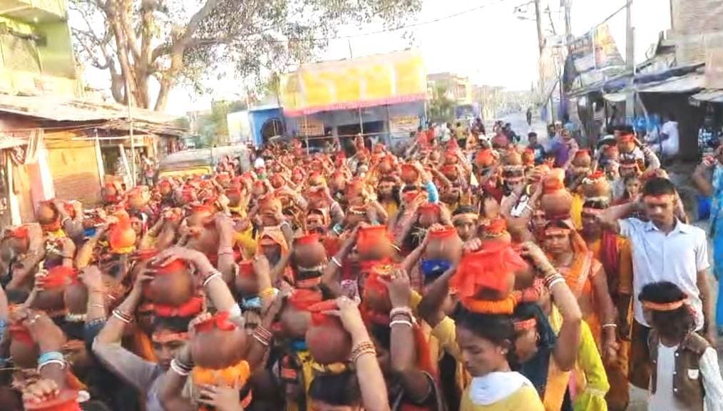 Bhagalpur news वासंतिक नवरात्र आज से, निकली भव्य कलशयात्रा