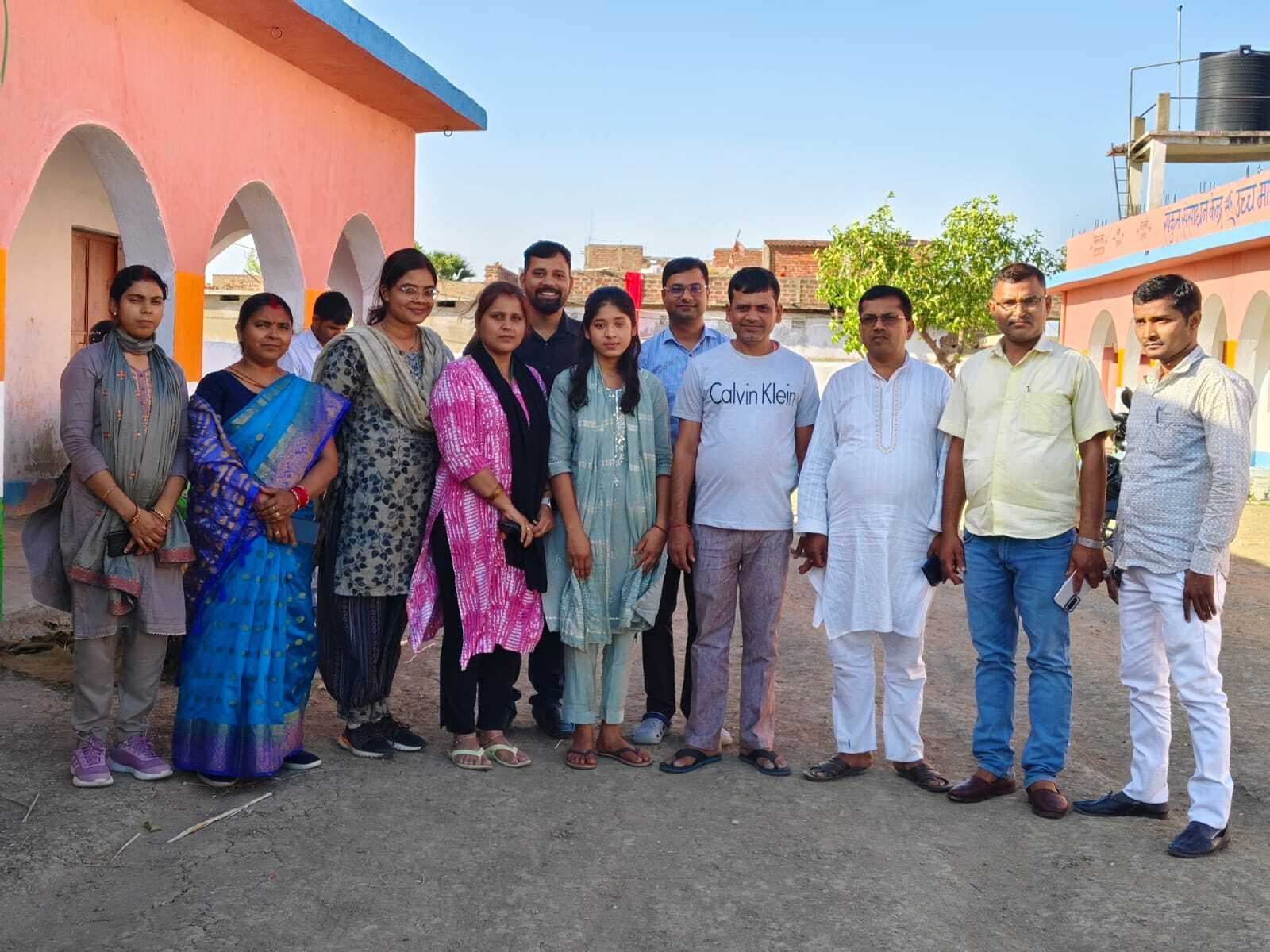 उत्कृष्ट प्रदर्शन करनेवाले विद्यार्थियों को किया गया सम्मानित