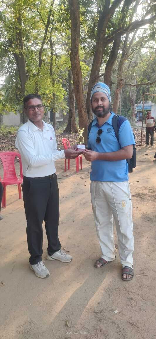 Jsca B Division Cricket League: फ्रेंड्स एकादश ने लोयोला कोल्ट्स को 4 विकेट से हराया