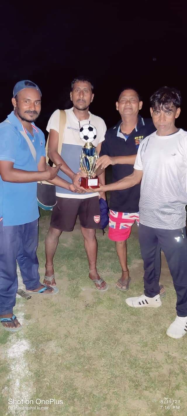 फुटबॉल के चर्चित खिलाड़ी की मौत पर क्षेत्र में शोक