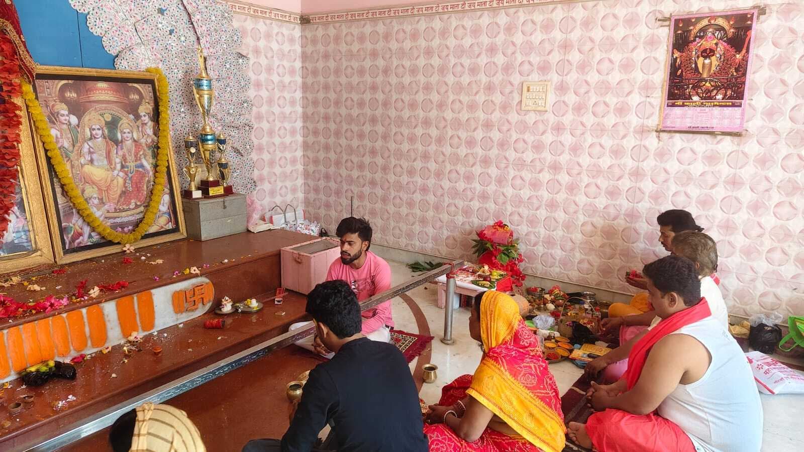 शक्ति की अधिष्ठात्री मां दुर्गा की विधि-विधान से हुई पूजा