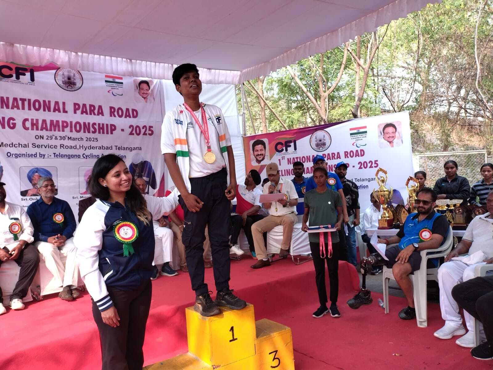 PARA NATIONAL CYCLING NANDITA :  नंदिता ने पैरा नेशनल साइकिलिंग में जीता स्वर्ण पदक