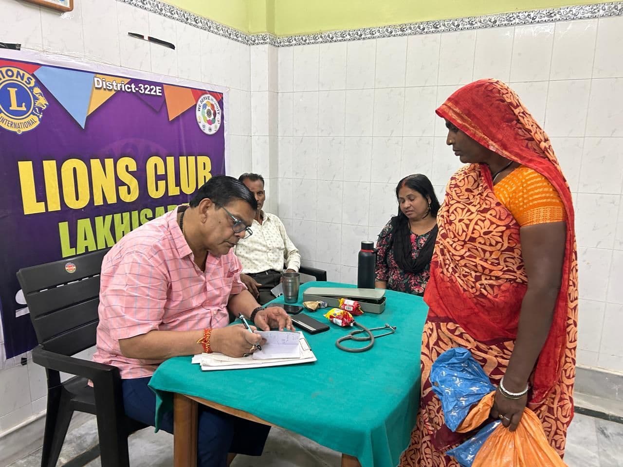 शिविर में 199 लोगों की स्वास्थ्य व नेत्र जांच के बाद नि:शुल्क दवा वितरित