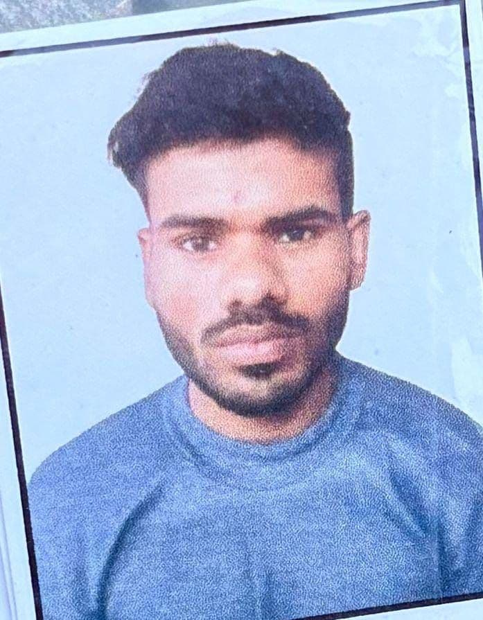 युवक ने ट्रेन के आगे कूदकर की आत्महत्या