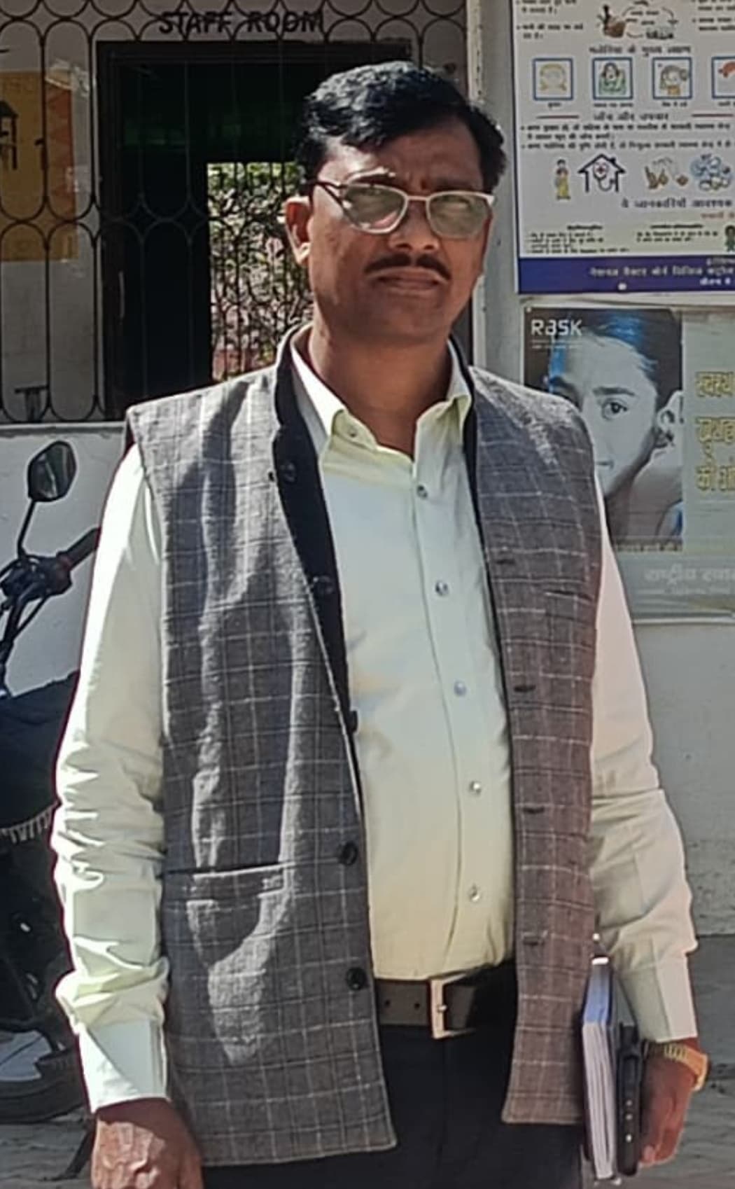 Giridih News :मिश्रित बागवानी योजना किसानों के लिए साबित होगी वरदान : बीडीओ