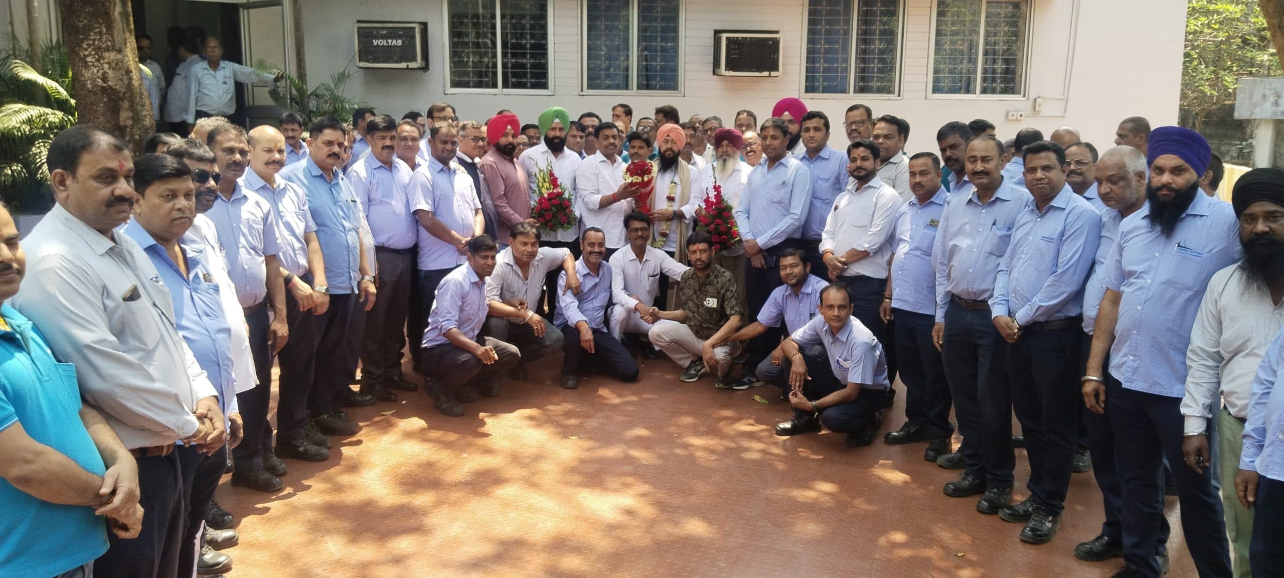 अपने काम से संतोष व सबका मिला सहयोग : तोते