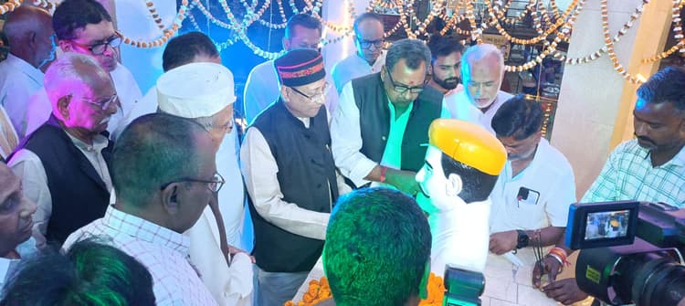 Madhubani News : सामाजिक एकता, प्रेम व संस्कृति की रक्षा करने में सफल रही है मैथिली भाषा