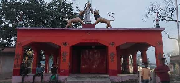 महुवारा में वैष्णव पद्धति से आयोजित होती है दुर्गा पूजा